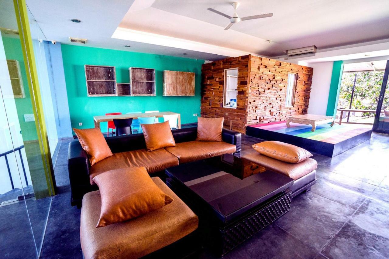 Cozy Bobo Hostel Seminyak Exteriör bild