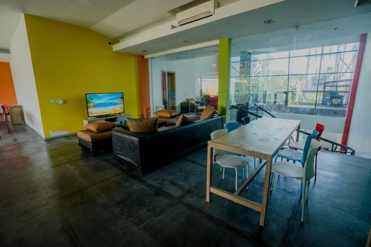 Cozy Bobo Hostel Seminyak Exteriör bild