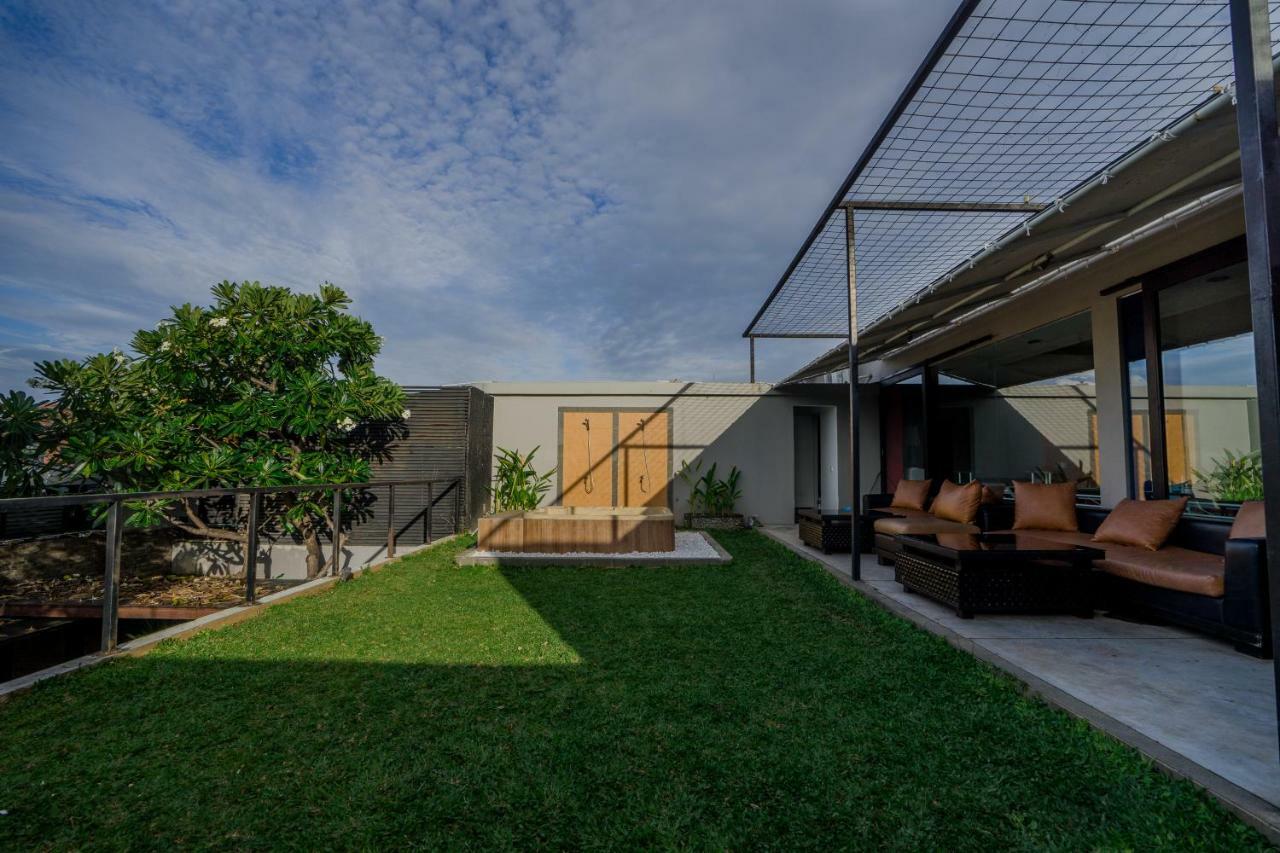 Cozy Bobo Hostel Seminyak Exteriör bild